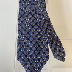 Brooks Brothers 100% Silk Blue and Gold Patterned Men's Tie